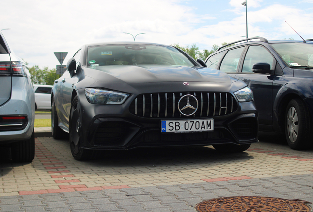 Mercedes-AMG GT 63 X290