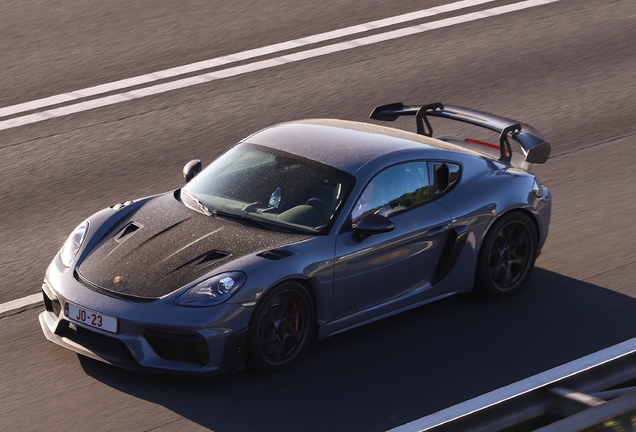 Porsche 718 Cayman GT4 RS Weissach Package