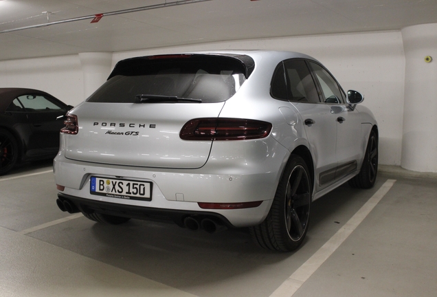 Porsche 95B Macan GTS