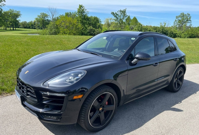 Porsche 95B Macan GTS