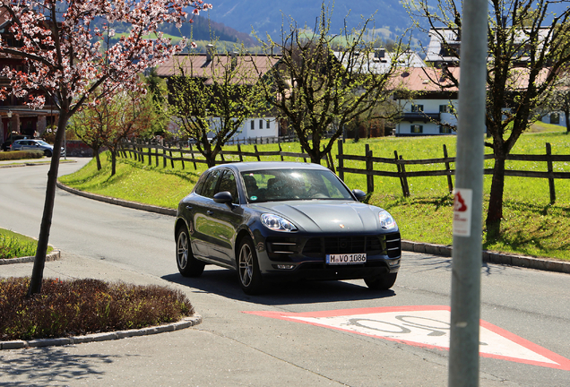 Porsche 95B Macan Turbo