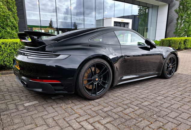 Porsche 992 Carrera GTS