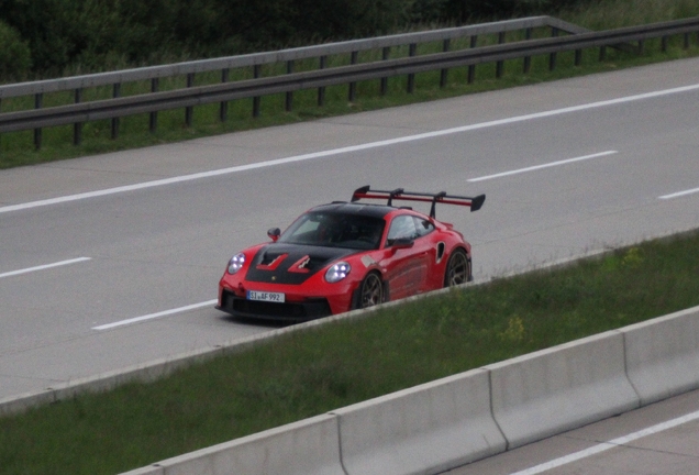 Porsche 992 GT3 RS Weissach Package