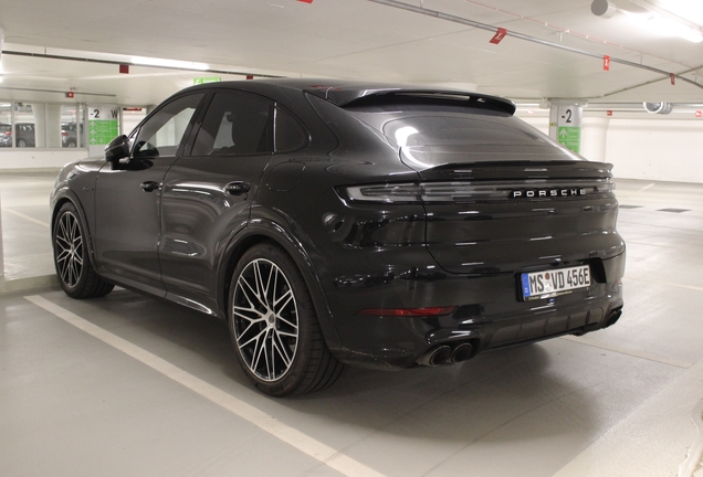 Porsche Cayenne Coupé Turbo E-Hybrid