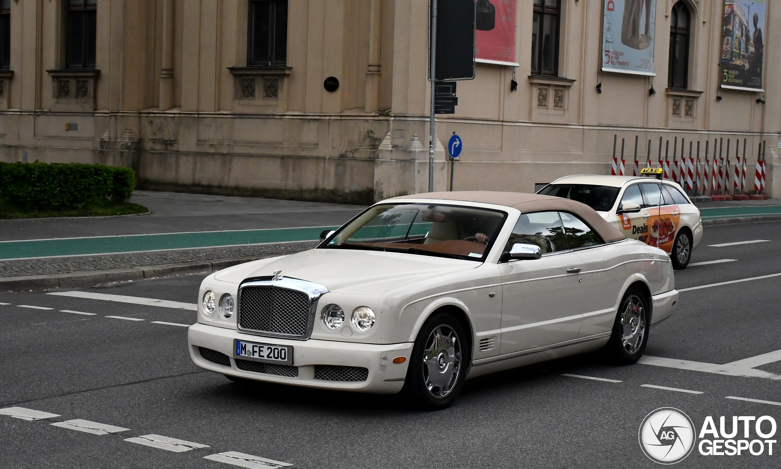 Bentley Azure 2006