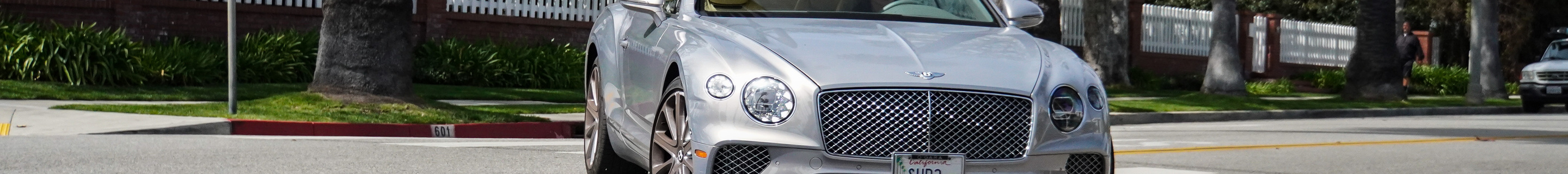 Bentley Continental GTC 2019