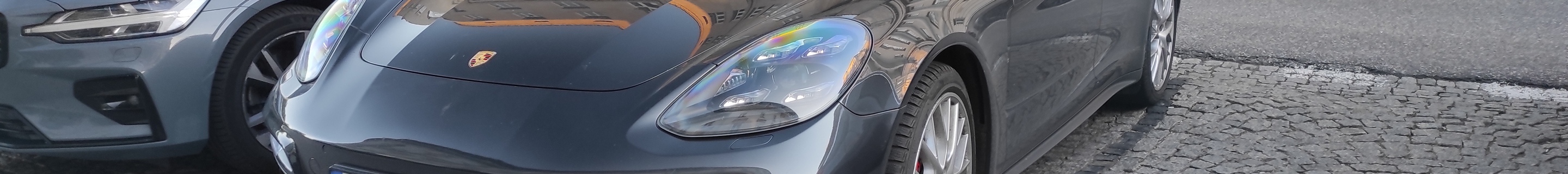 Porsche 971 Panamera Turbo