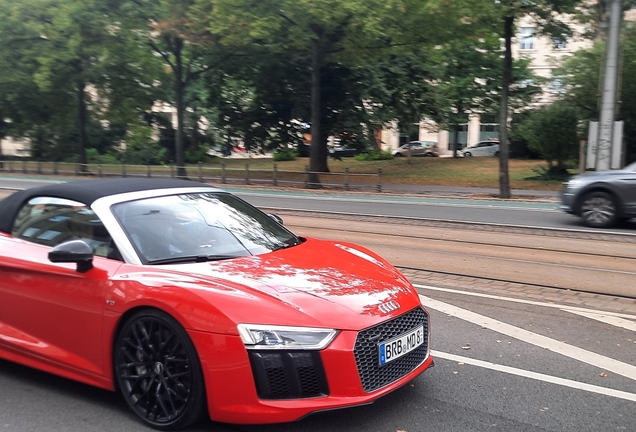 Audi R8 V10 Spyder 2016