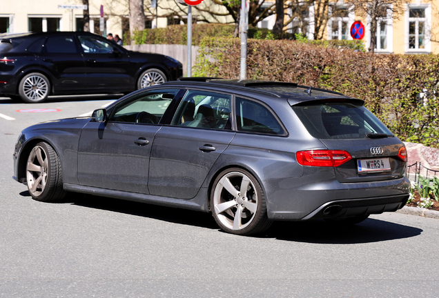 Audi RS4 Avant B8