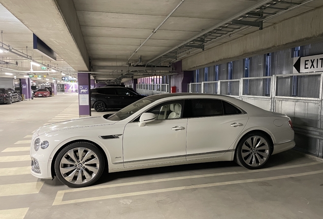 Bentley Flying Spur Hybrid Azure