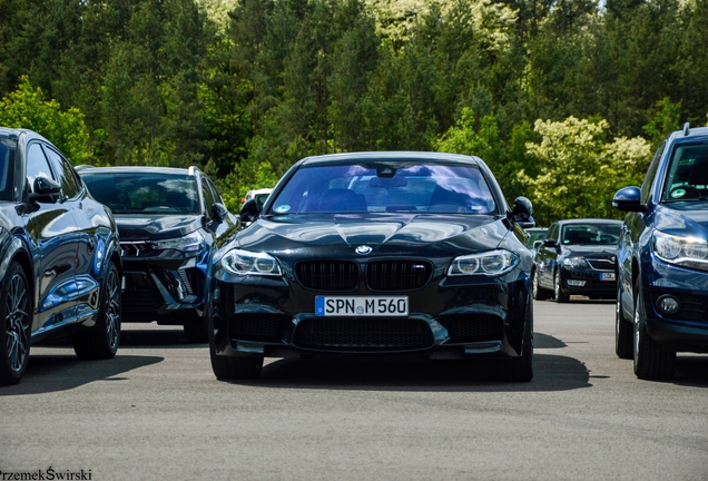 BMW M5 F10 2011