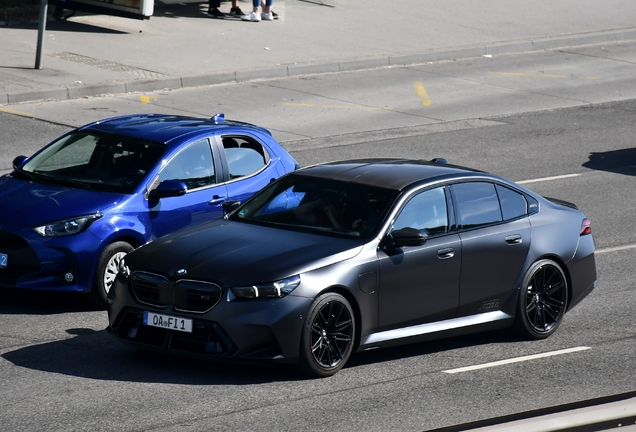BMW M5 G90
