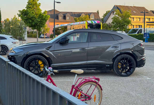 Lamborghini Urus S