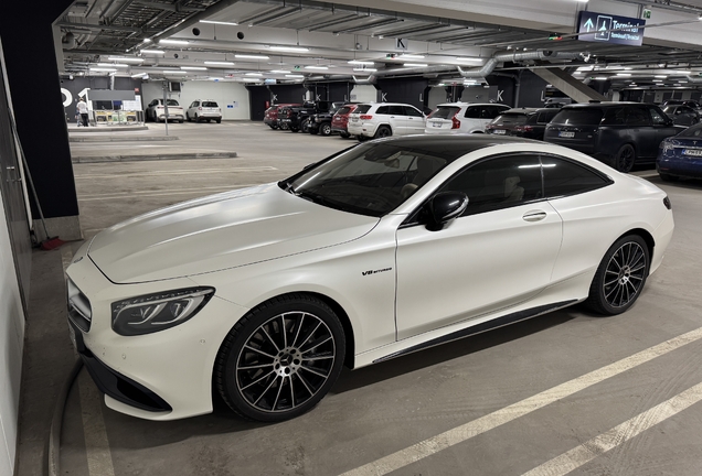 Mercedes-AMG S 63 Coupé C217