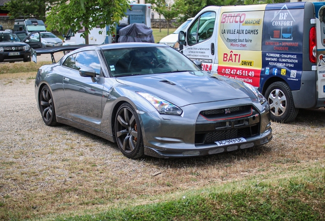 Nissan GT-R