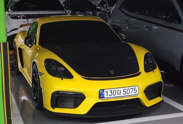 Porsche 718 Cayman GT4
