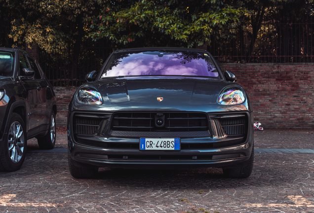 Porsche 95B Macan GTS MkIII