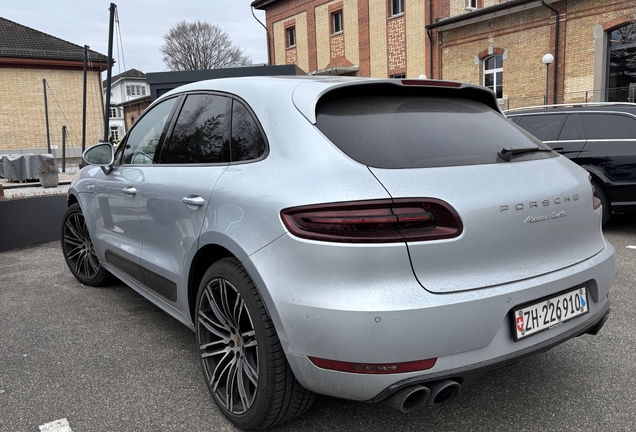 Porsche 95B Macan Turbo
