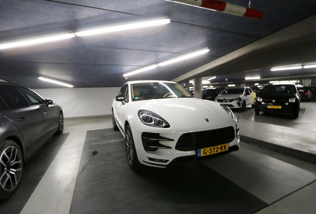 Porsche 95B Macan Turbo