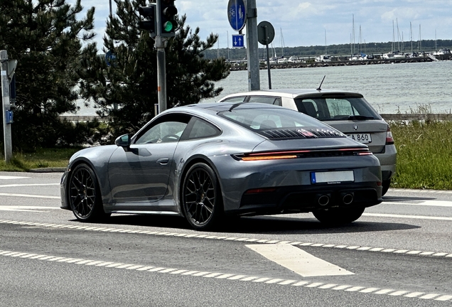 Porsche 992 Carrera 4 GTS MkII