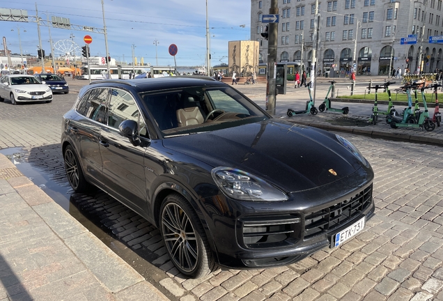 Porsche Cayenne Turbo S E-Hybrid