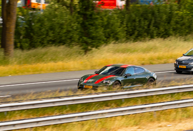 Porsche Taycan GTS