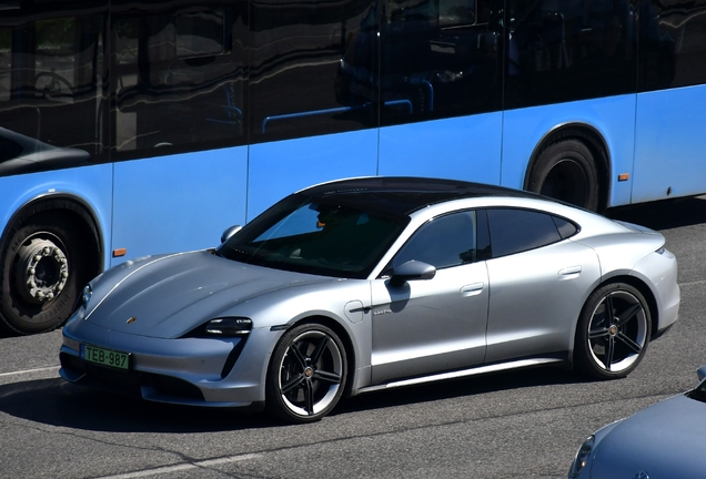 Porsche Taycan Turbo