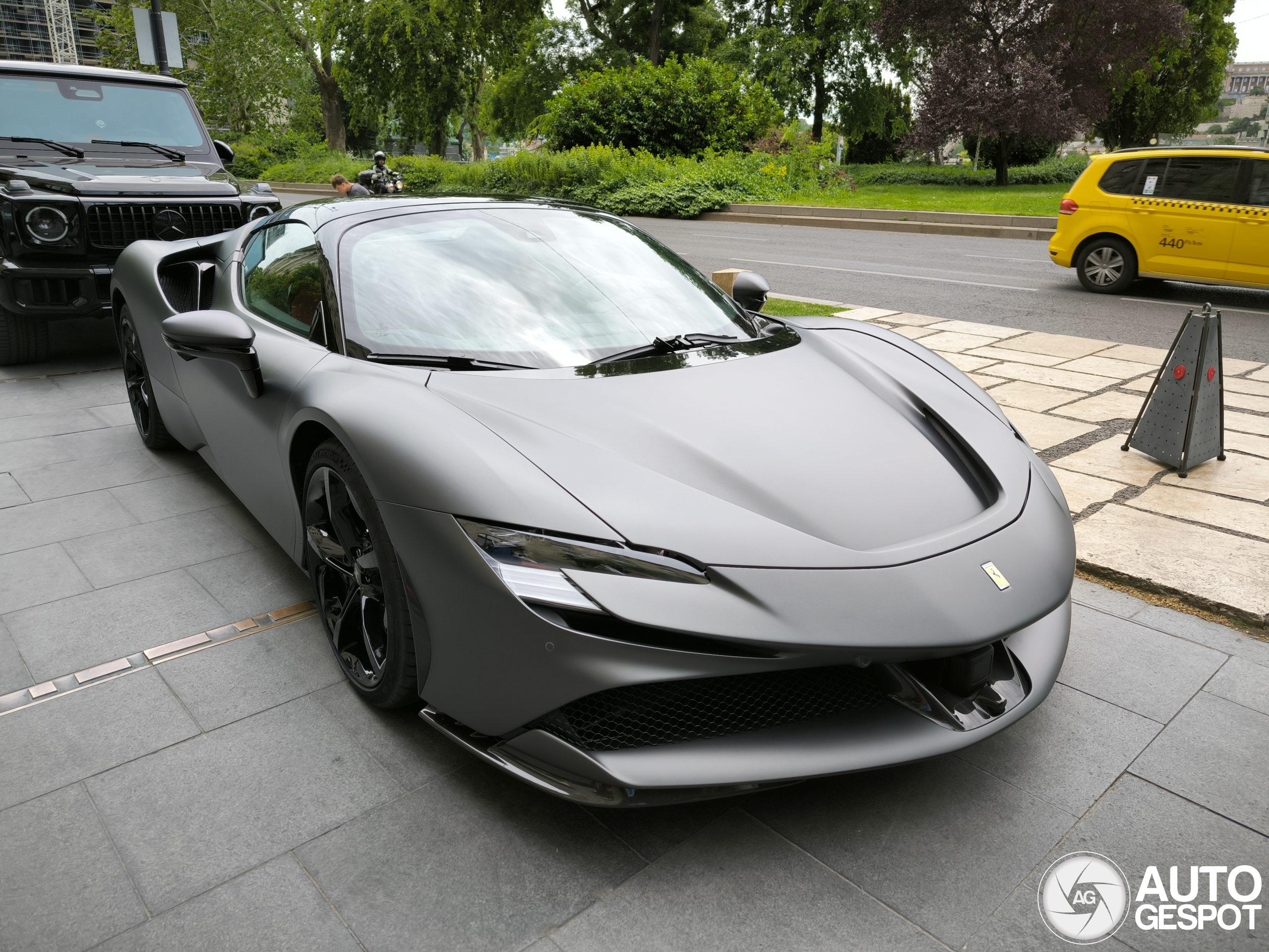 Ferrari SF90 Spider