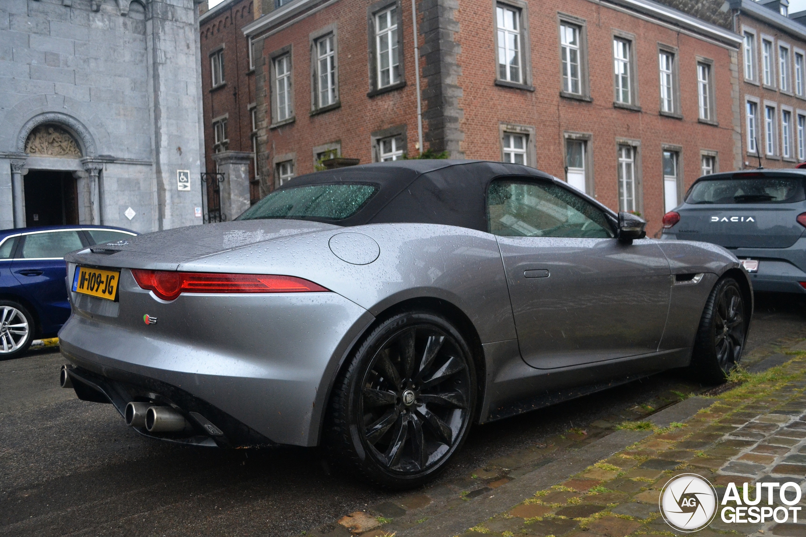 Jaguar F-TYPE S V8 Convertible