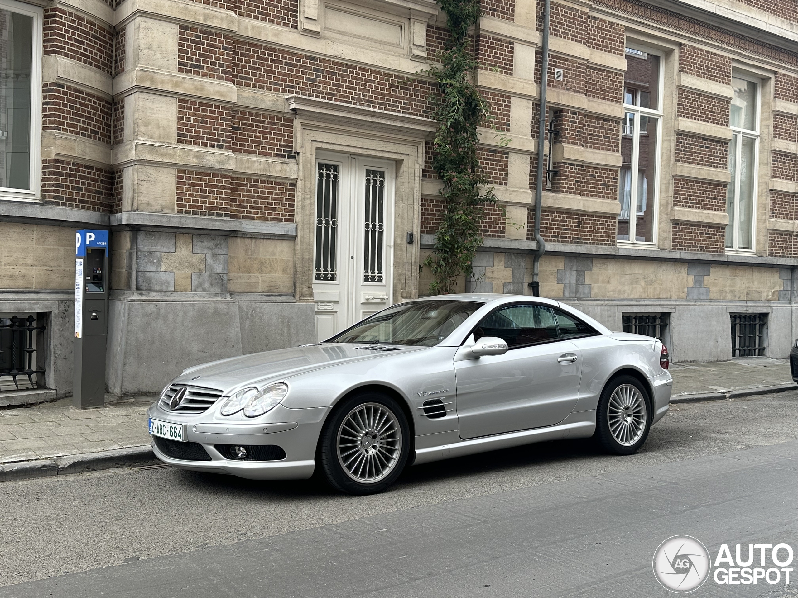 Mercedes-Benz SL 55 AMG R230