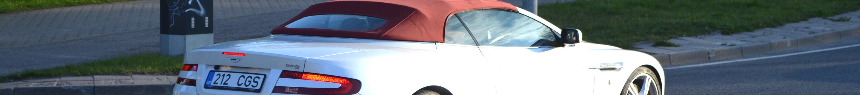 Aston Martin DB9 Volante