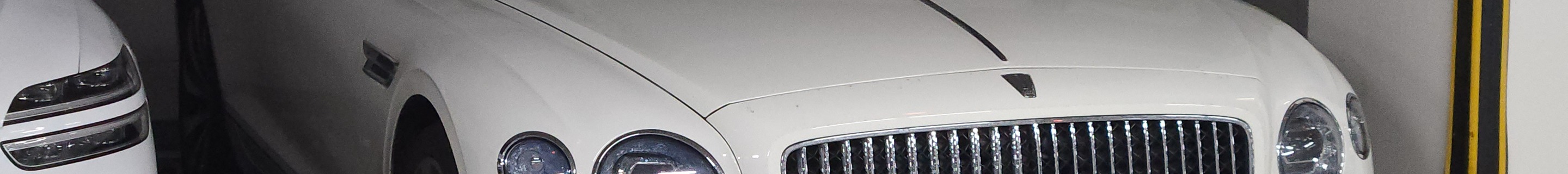Bentley Flying Spur V8 2021