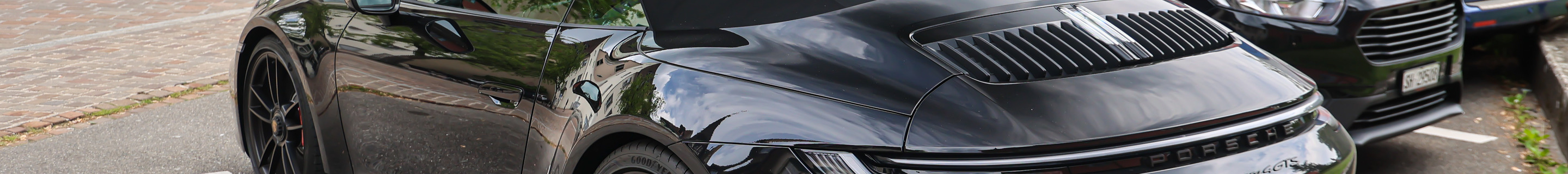 Porsche 992 Carrera 4 GTS Cabriolet MkI
