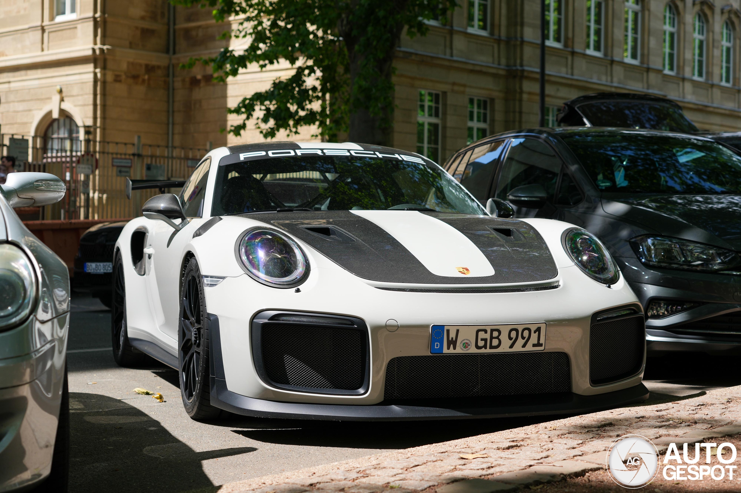 Porsche 991 GT2 RS Weissach Package