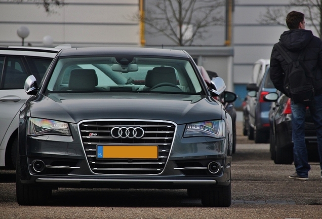 Audi S8 D4