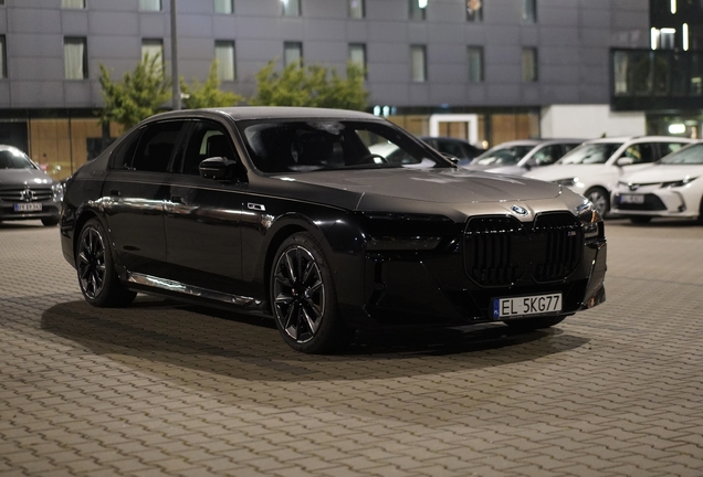 BMW M760e xDrive