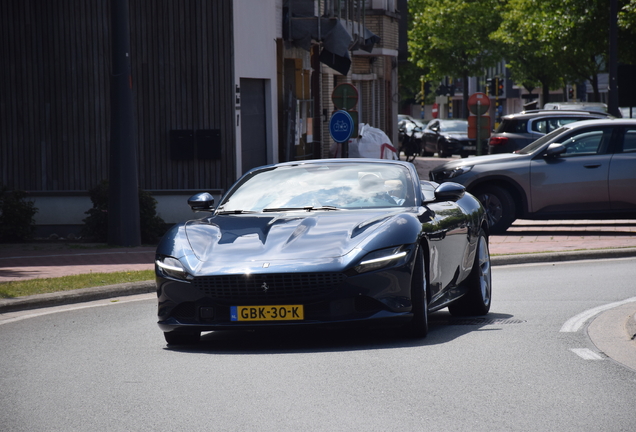 Ferrari Roma Spider