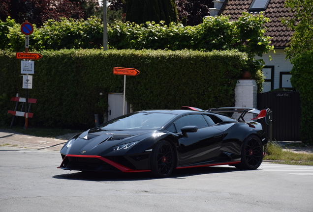 Lamborghini Huracán LP640-2 STO