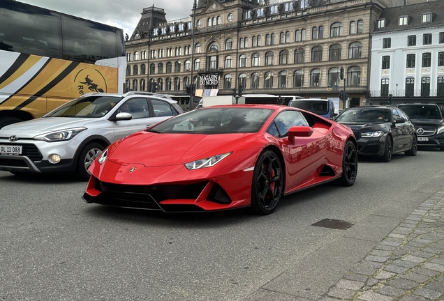 Lamborghini Huracán LP640-4 EVO