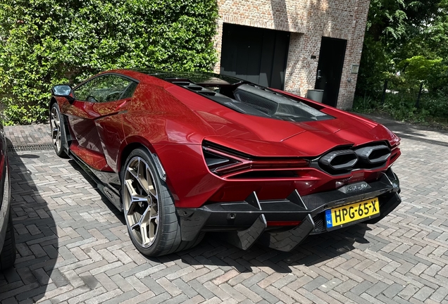 Lamborghini Revuelto
