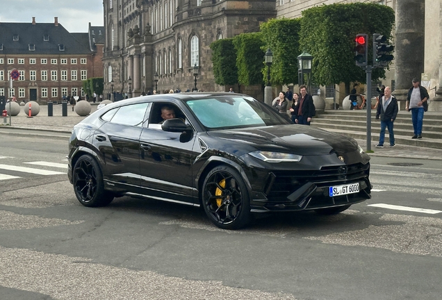 Lamborghini Urus Performante