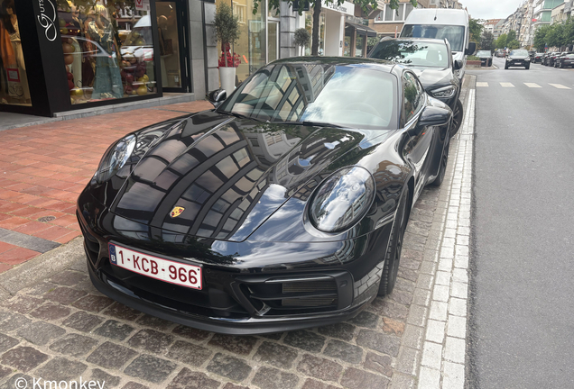 Porsche 992 Carrera GTS