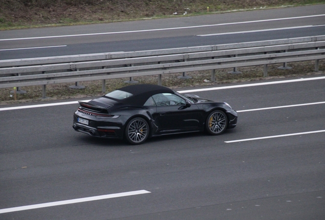 Porsche 992 Turbo Cabriolet