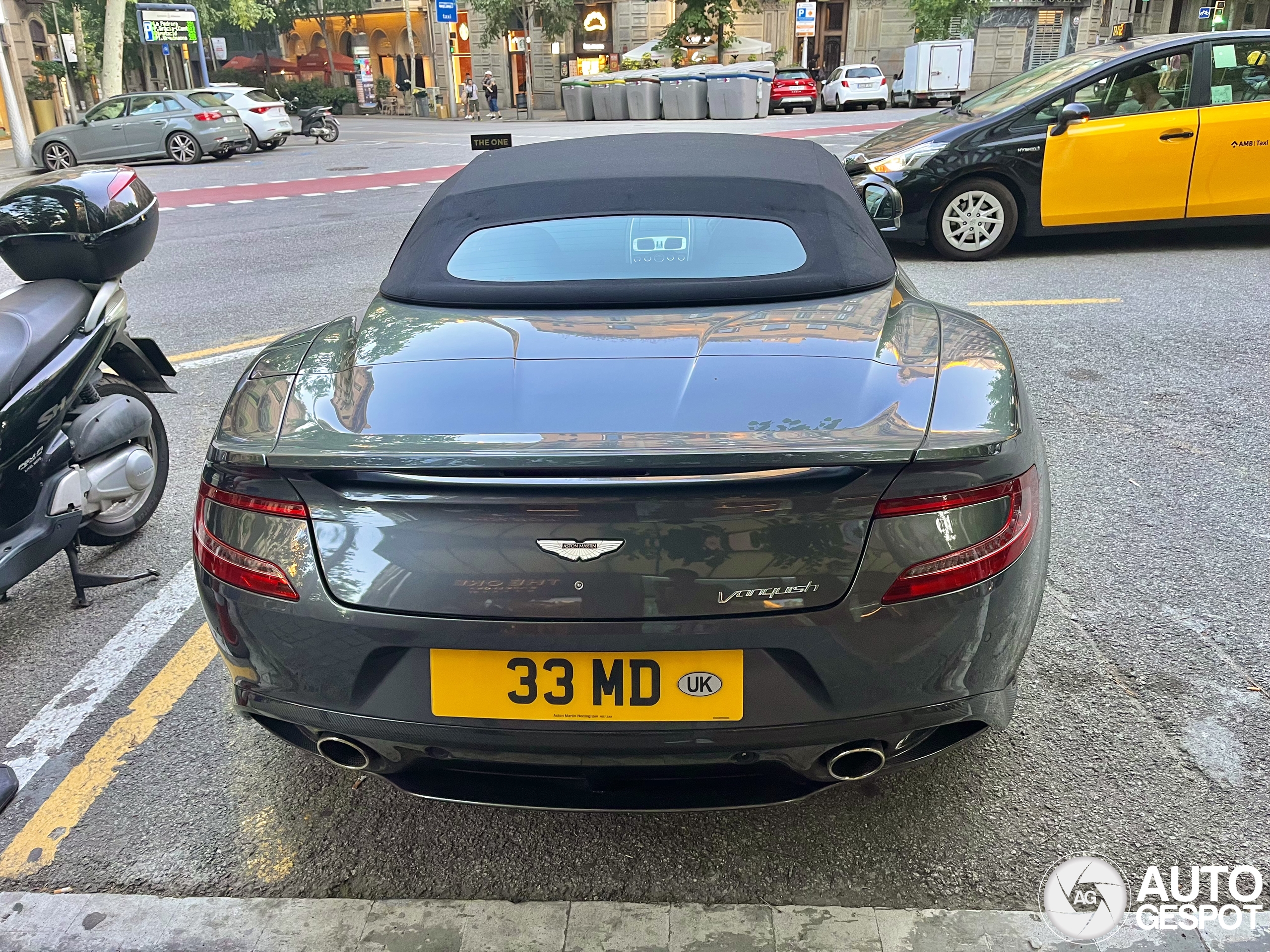 Aston Martin Vanquish Volante