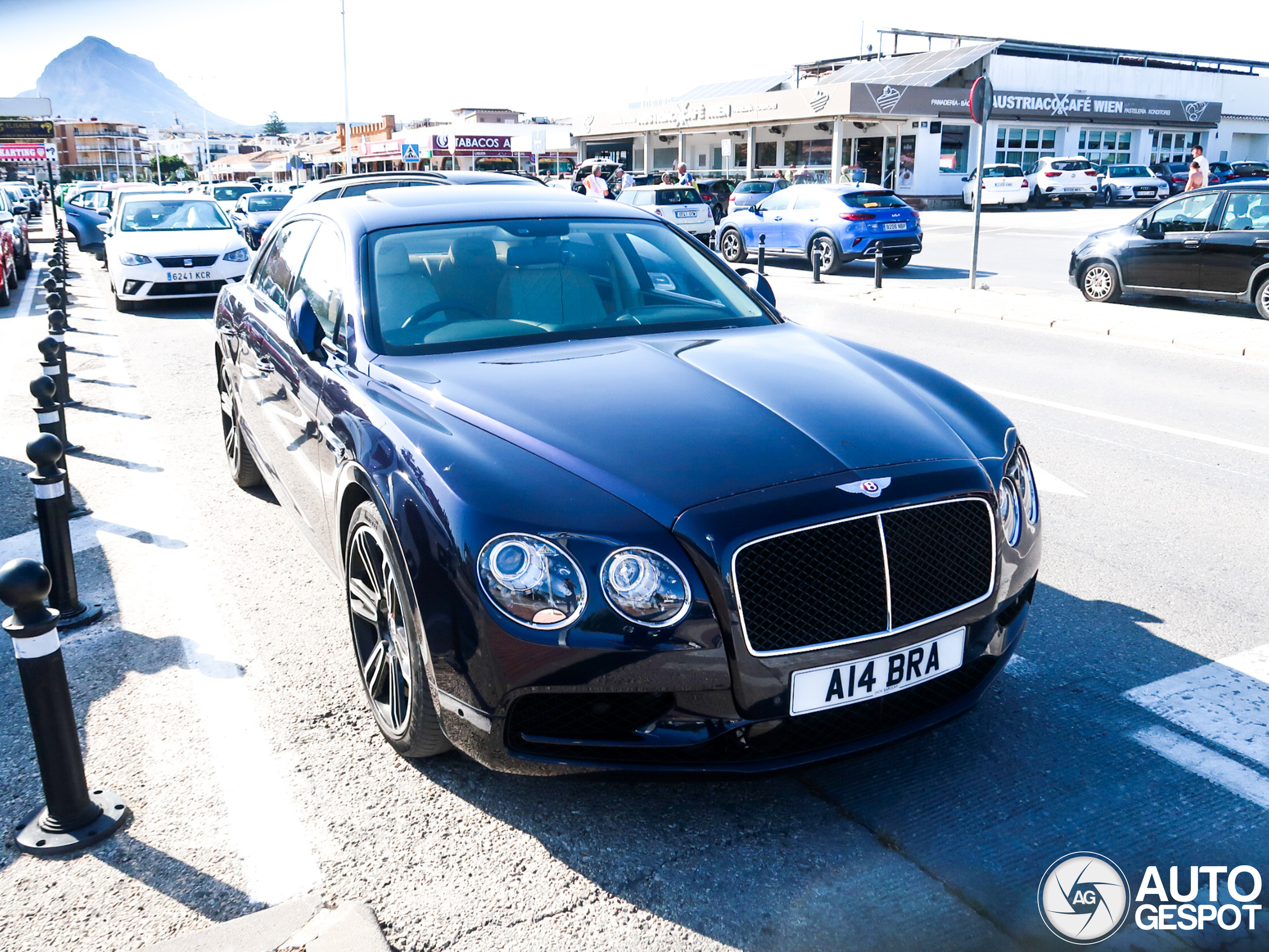 Bentley Flying Spur V8 S