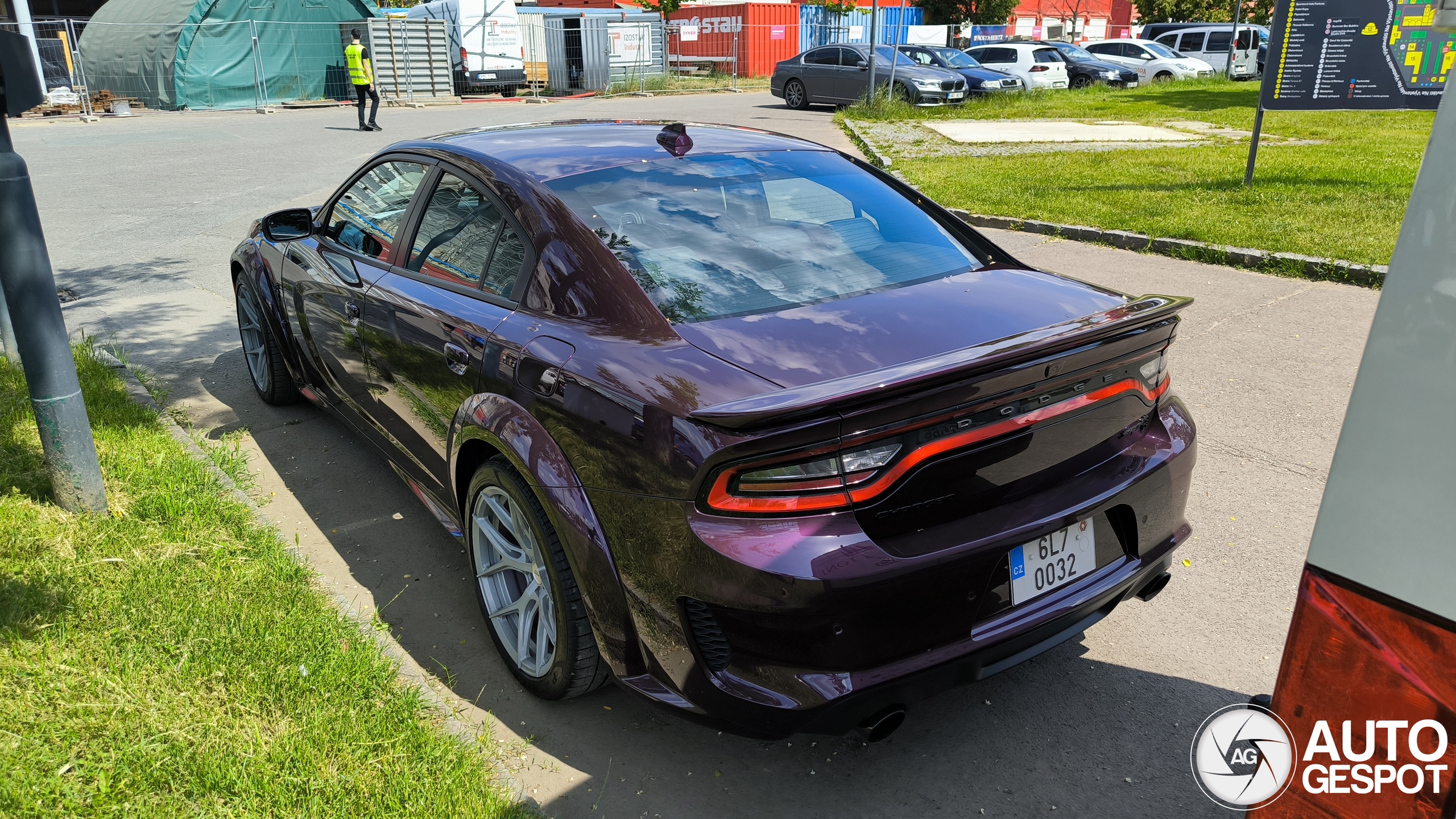 Dodge Charger SRT Hellcat Widebody