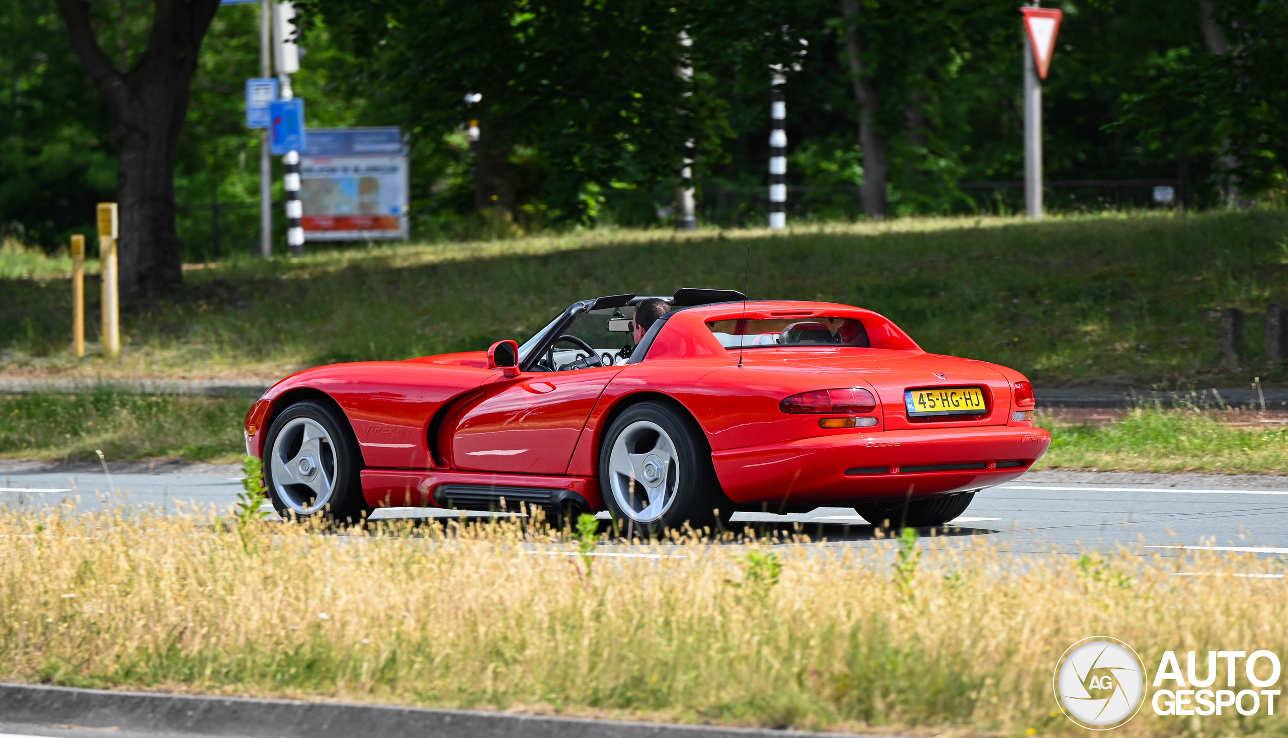 Dodge Viper RT/10 is de ultieme Amerikaanse benzineslurper