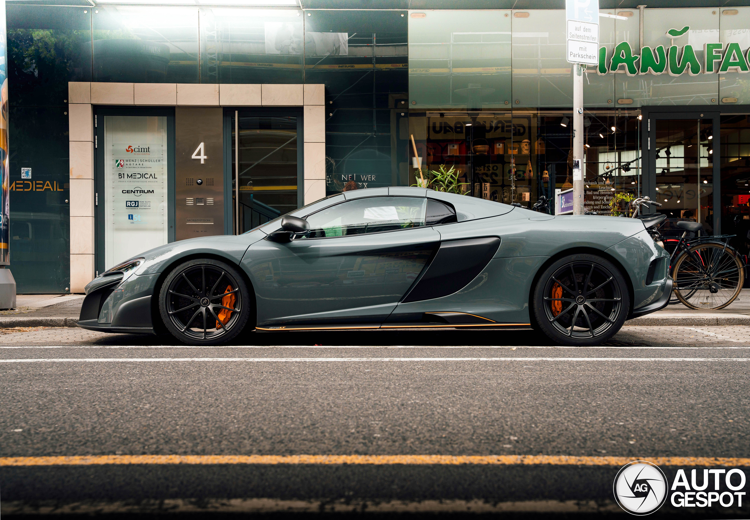 McLaren 675LT Spider