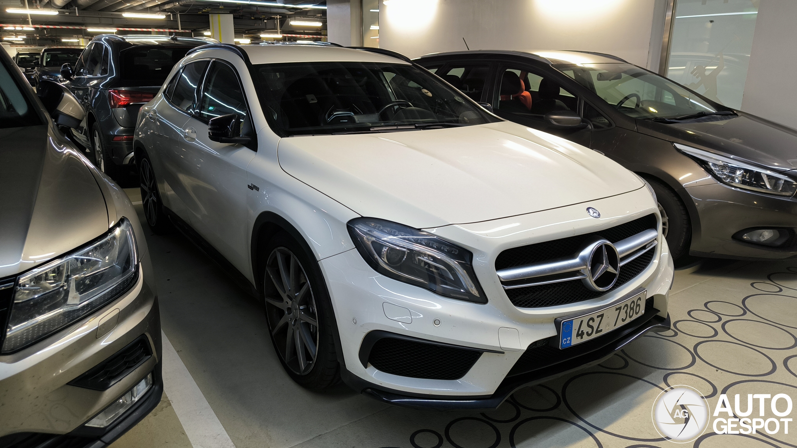 Mercedes-AMG GLA 45 X156