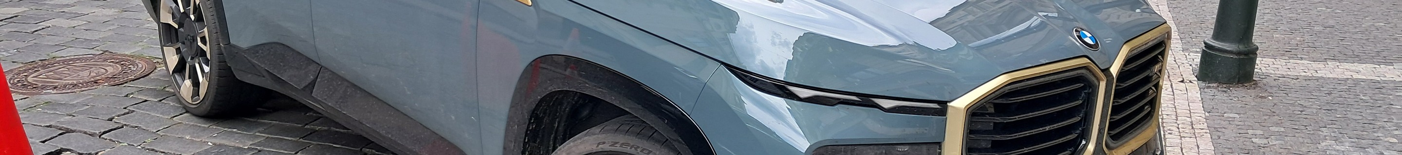 BMW XM G09